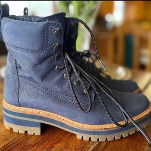 Timberland Courmayeur Valley Boots Nubuck Lace Up Lug Sole 6” Women